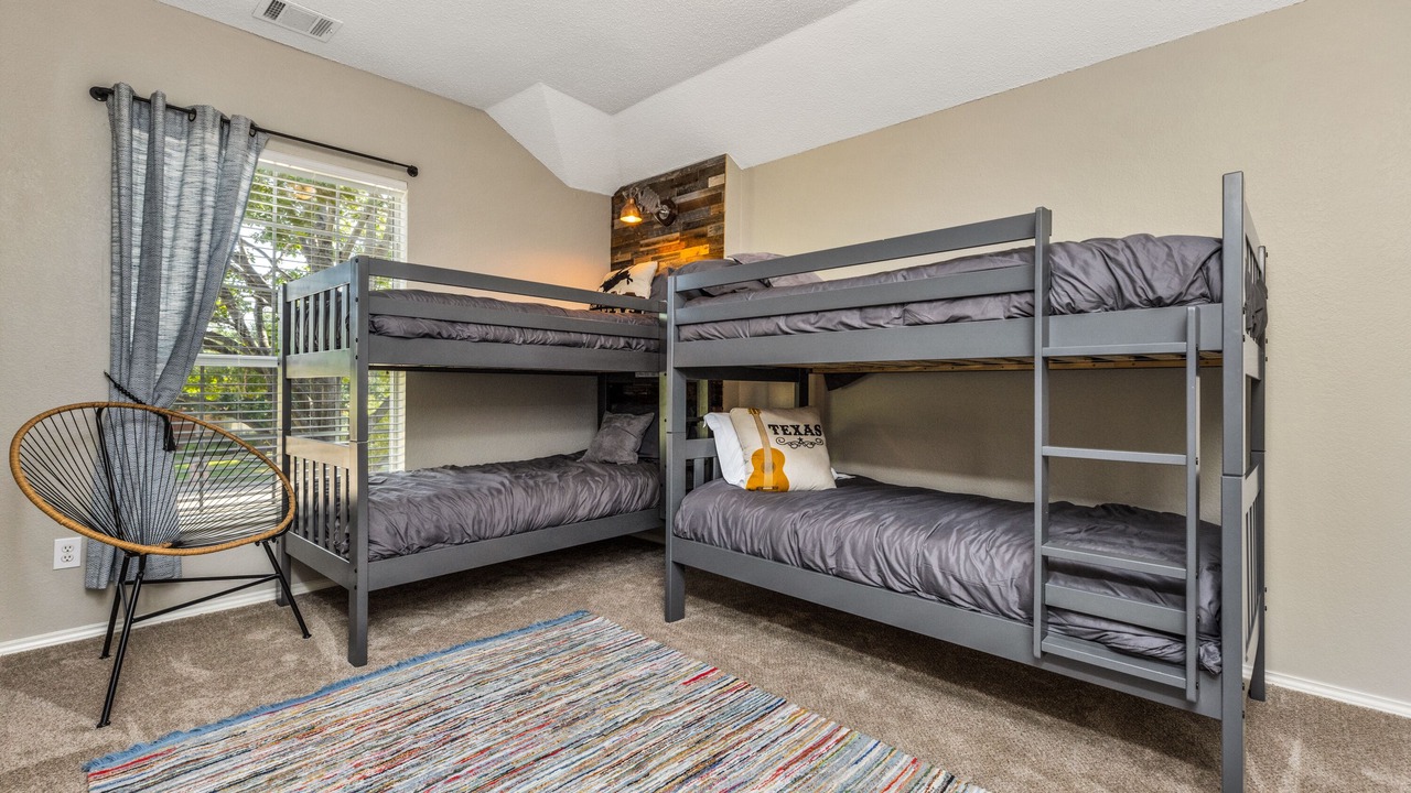 Photo of Bedroom in Allen