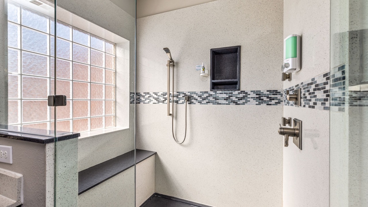 Photo of Bathroom in Allen
