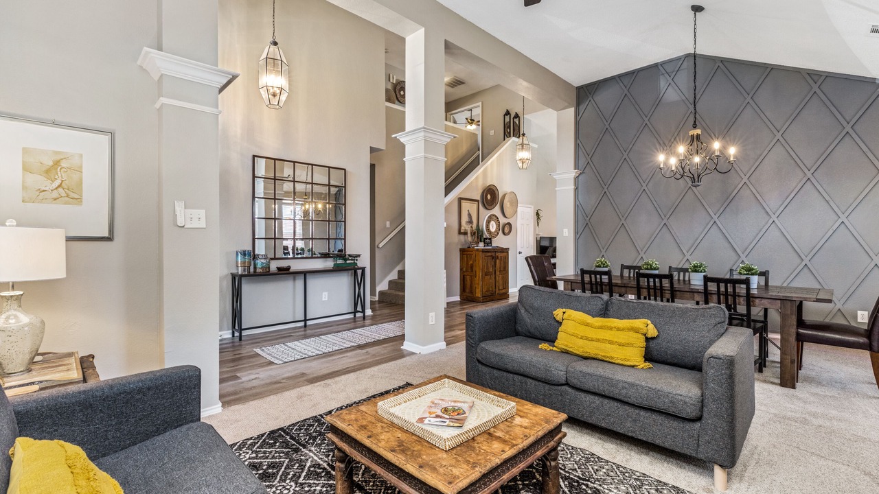 Photo of Livingroom in Allen