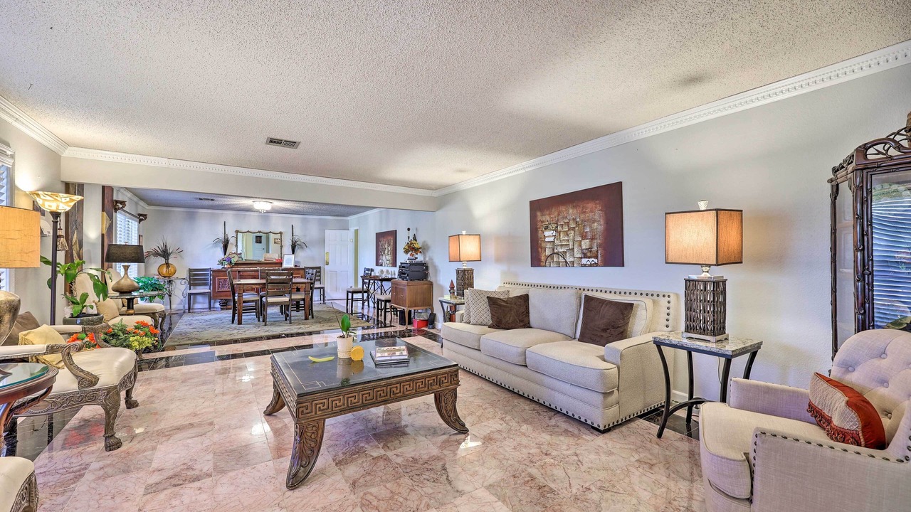 Photo of Livingroom in Rogers