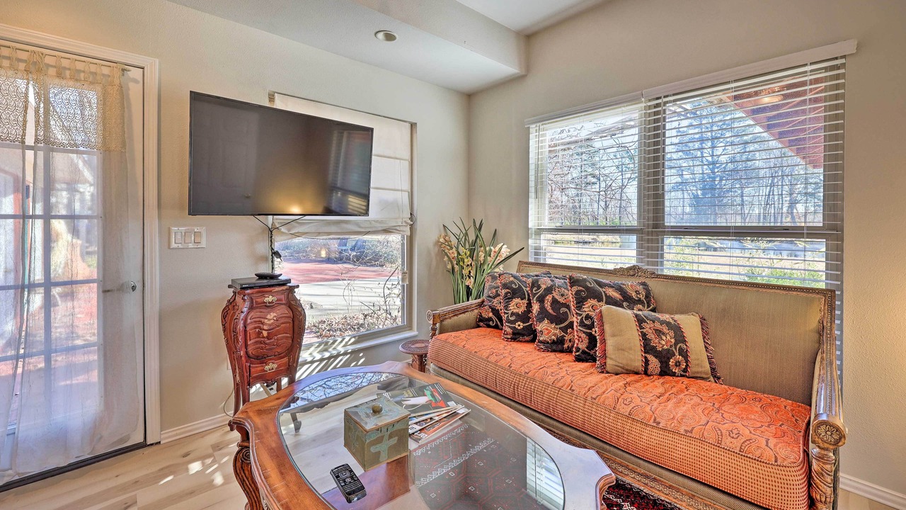 Photo of Livingroom in Rogers