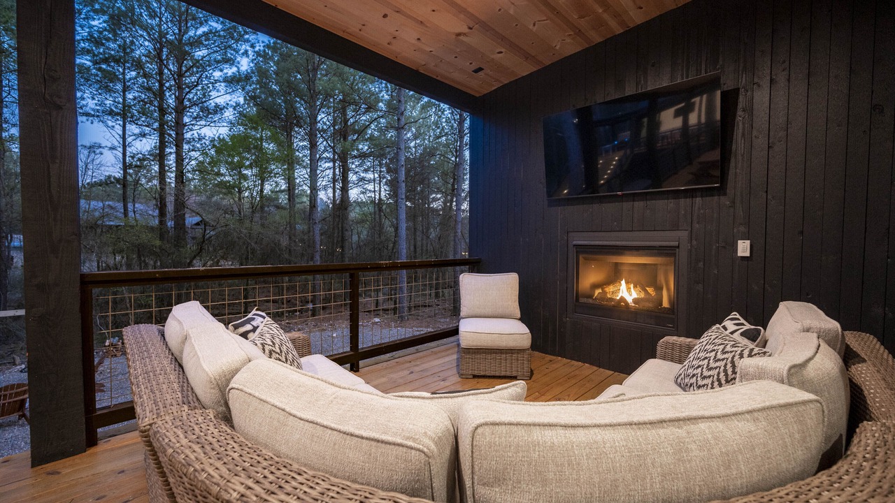 Photo of Livingroom in Broken Bow