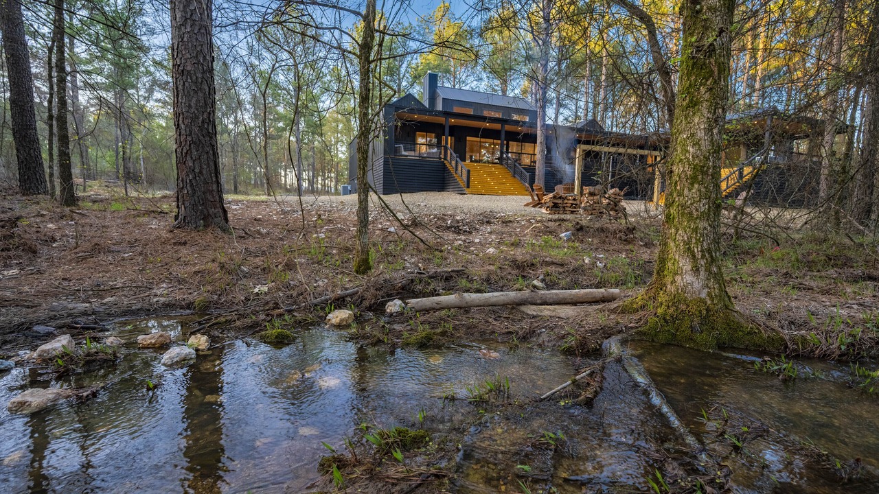 Photo of Others in Broken Bow