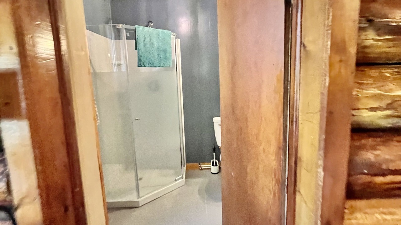 Photo of Bathroom in Sioux Narrows Nestor Falls