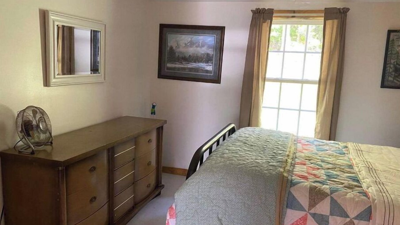 Photo of Bedroom in Markleysburg