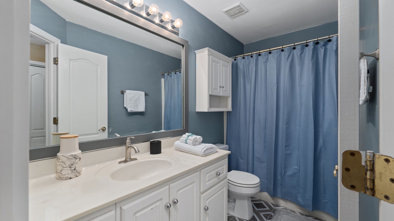 Photo of Bathroom in National Hills