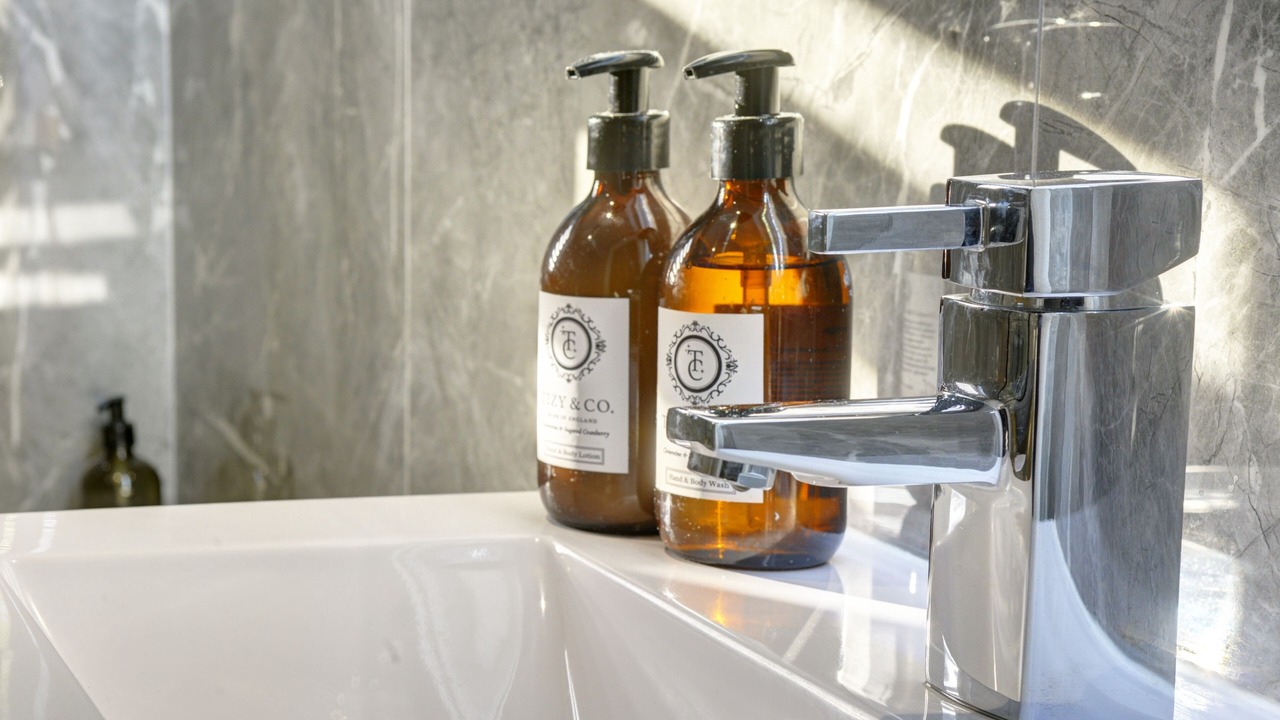 Photo of Bathroom in Rugby