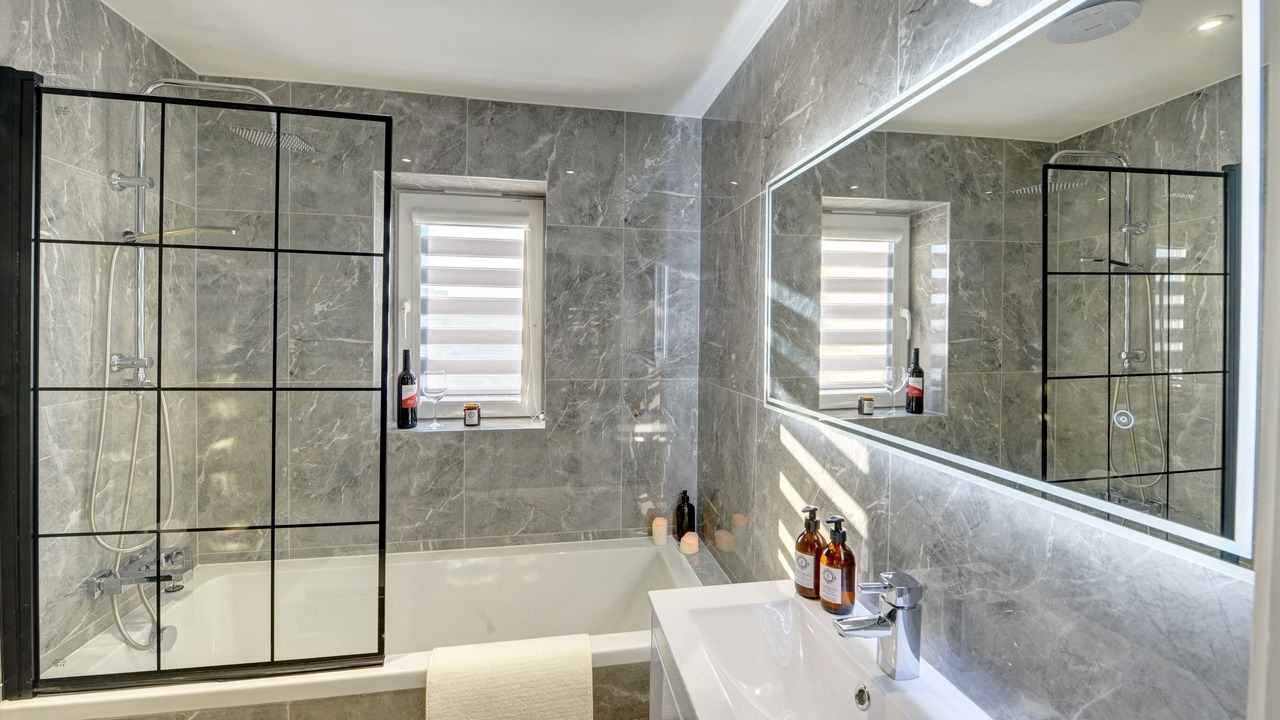 Photo of Bathroom in Rugby