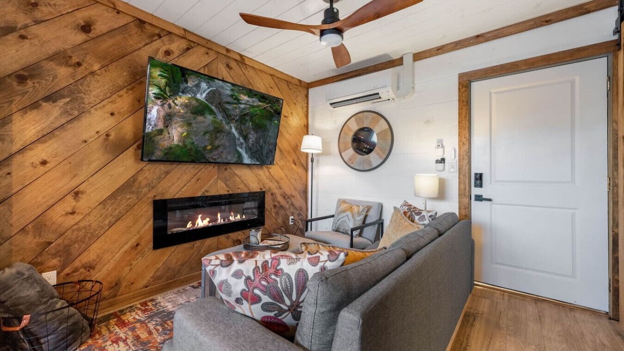 Photo of Livingroom in Blue Ridge