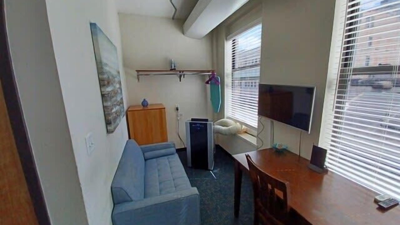 Photo of Livingroom in Downtown Boston