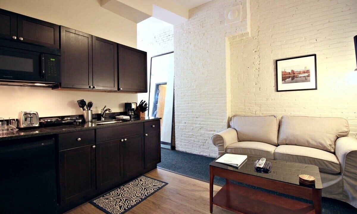 Photo of Others in Downtown Boston