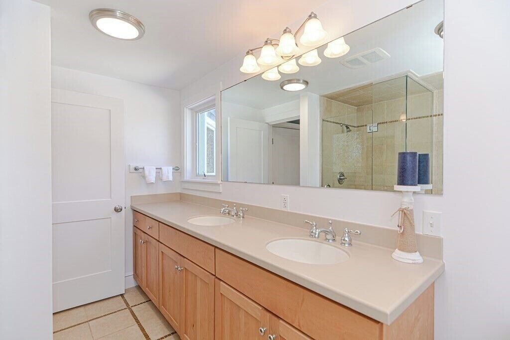 Photo of Bathroom in Adamsville