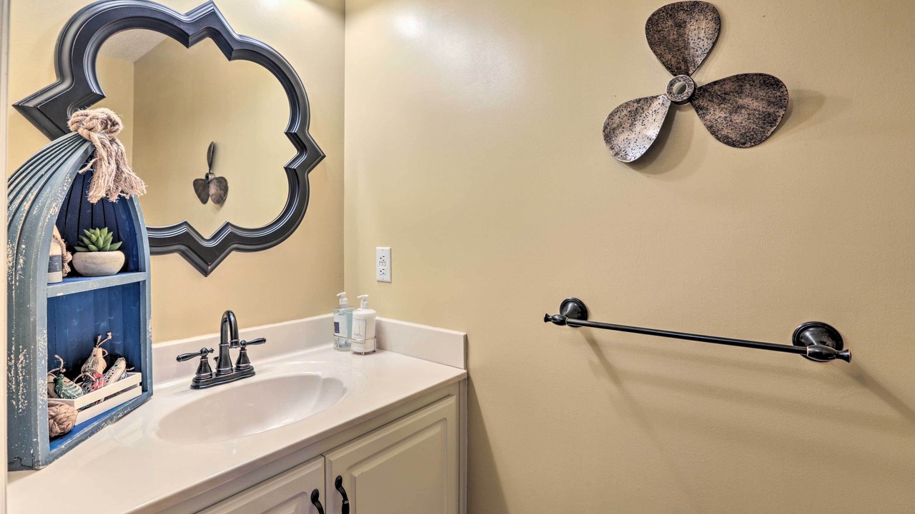 Photo of Bathroom in Abbeville