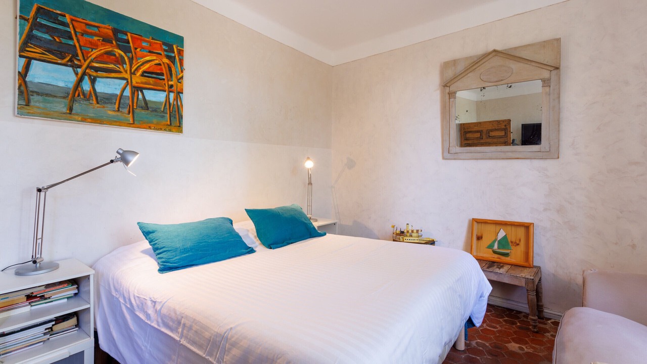 Photo of Bedroom in Ollioules