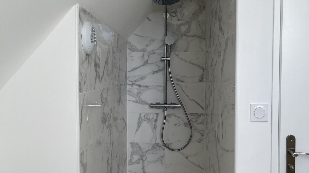 Photo of Bathroom in Genille