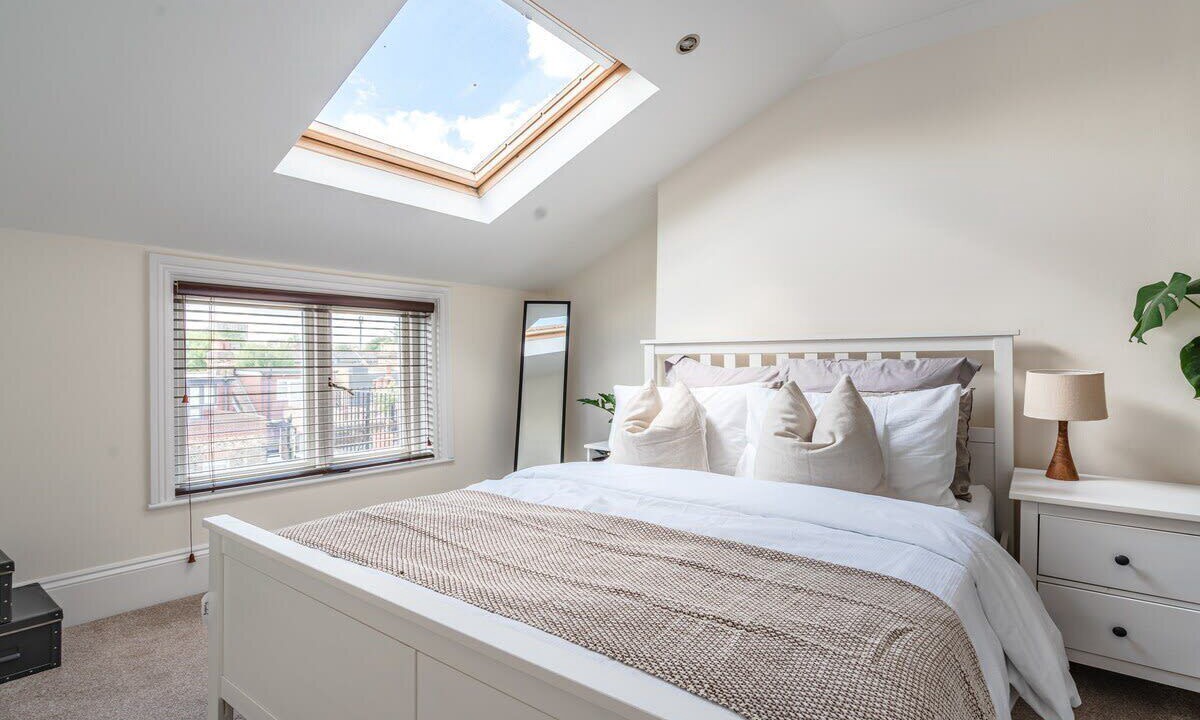 Photo of Bedroom in Kilburn