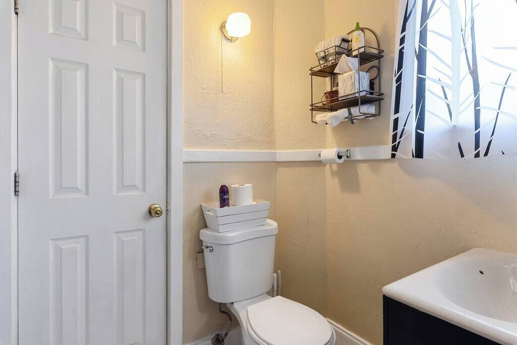 Photo of Bathroom in Garfield
