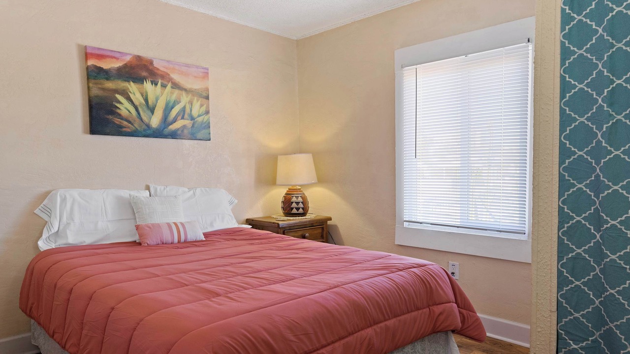 Photo of Bedroom in Garfield