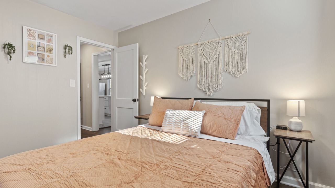 Photo of Bedroom in South Kansas City