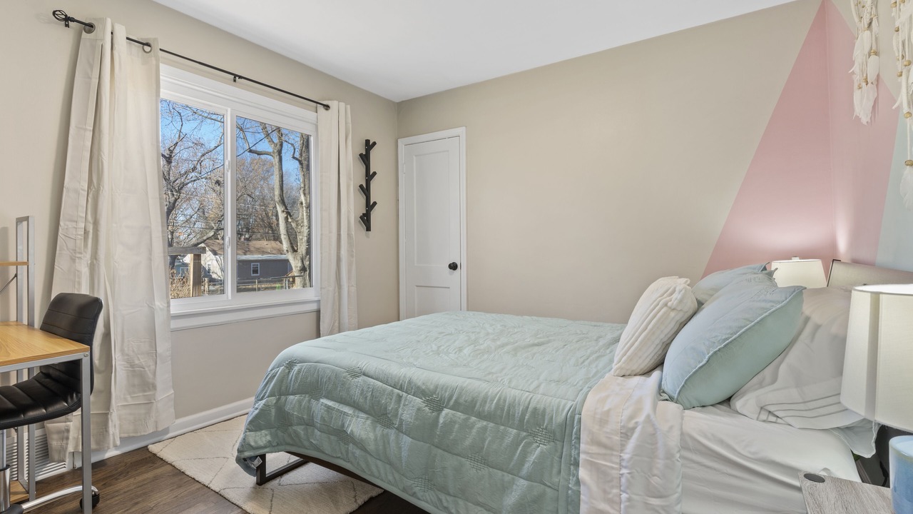 Photo of Bedroom in South Kansas City