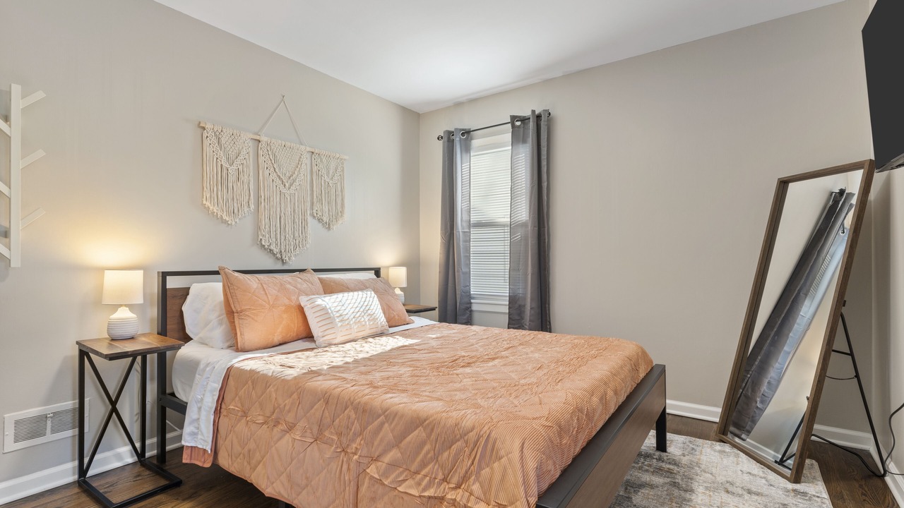 Photo of Bedroom in South Kansas City