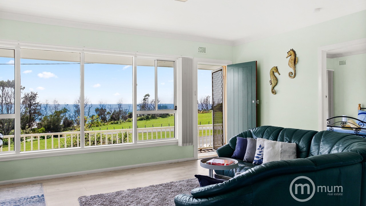 Photo of Livingroom in Dolphin Point