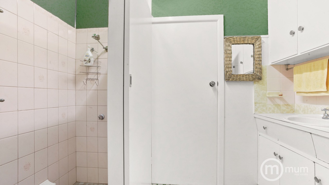 Photo of Bathroom in Dolphin Point