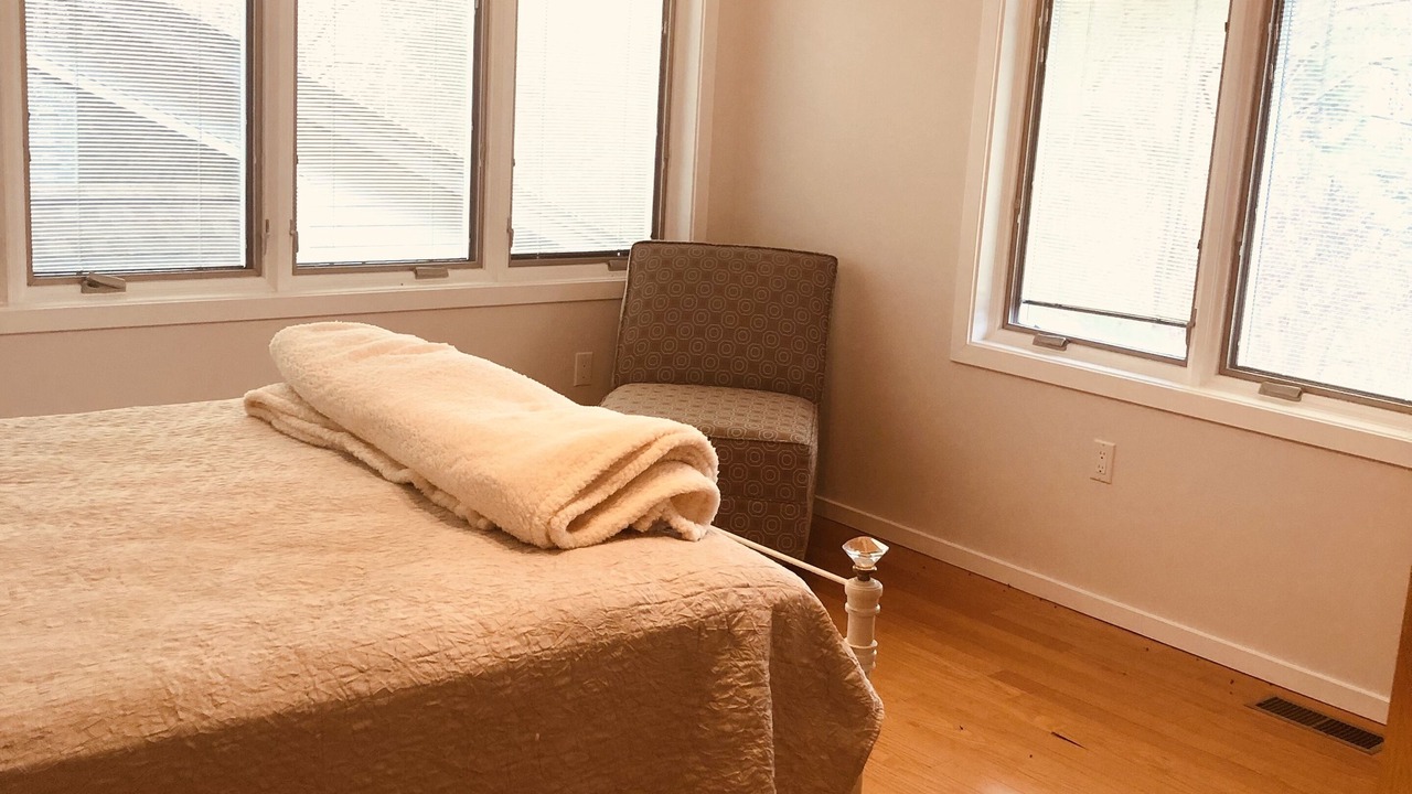 Photo of Bedroom in Roseland
