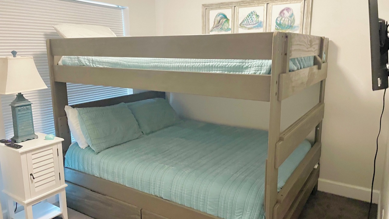 Photo of Bedroom in Mexico Beach