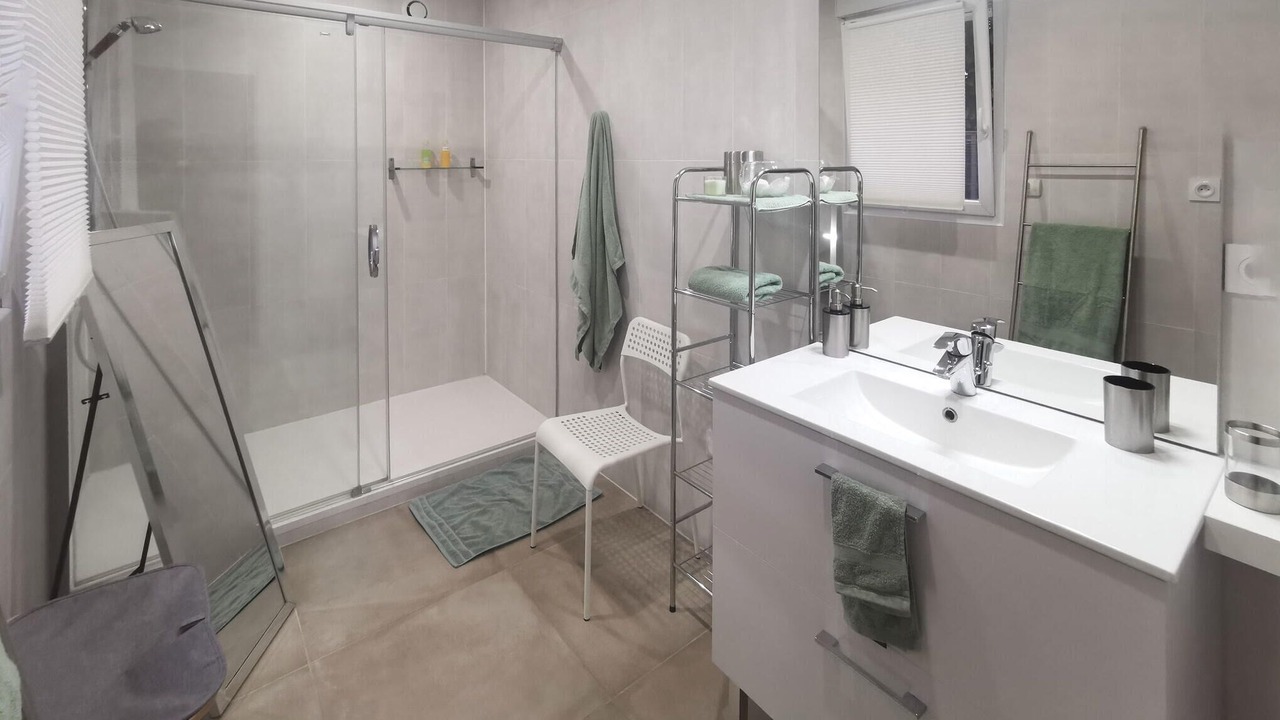 Photo of Bathroom in La Chapelle-Vendomoise