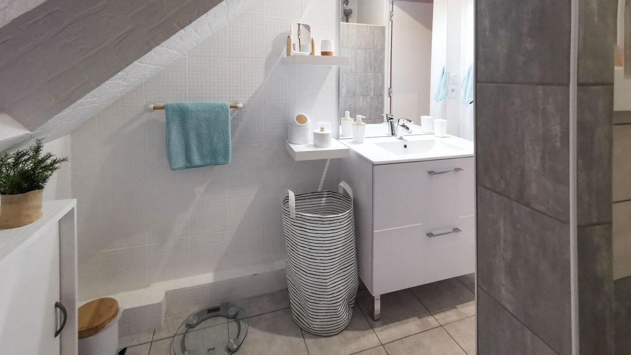 Photo of Bathroom in La Chapelle-Vendomoise
