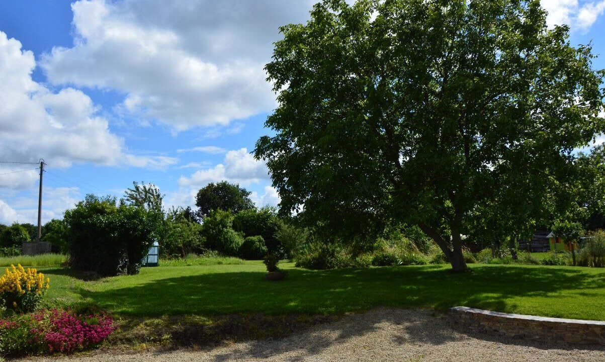 Photo of Outdoor in Roz-Landrieux