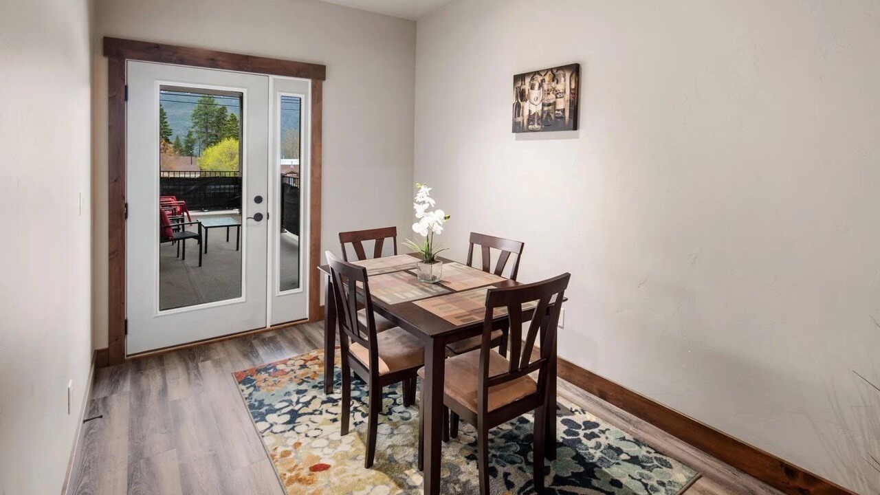 Photo of Livingroom in Columbia Falls