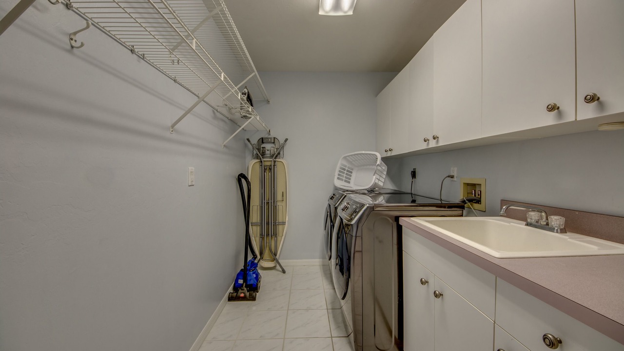 Photo of Bathroom in Caloosahatchee