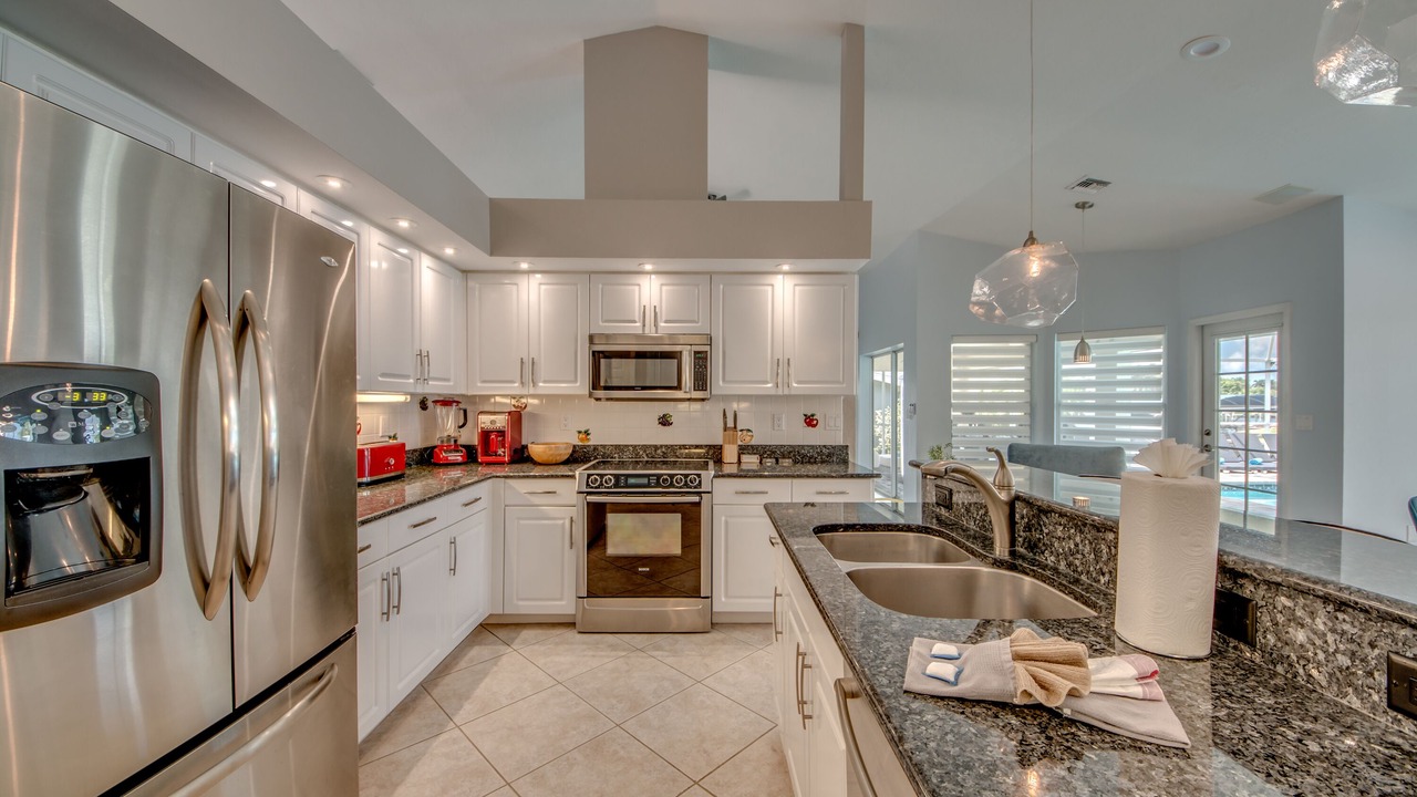 Photo of Kitchen in Caloosahatchee