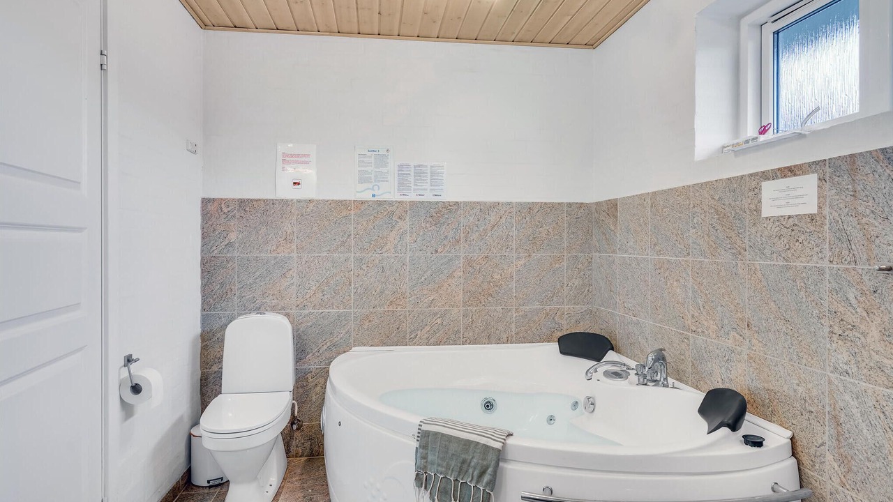 Photo of Bathroom in Østerskov