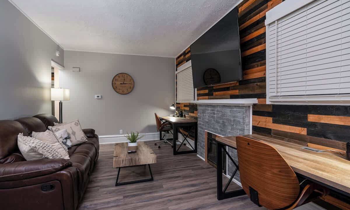 Photo of Livingroom in Downtown