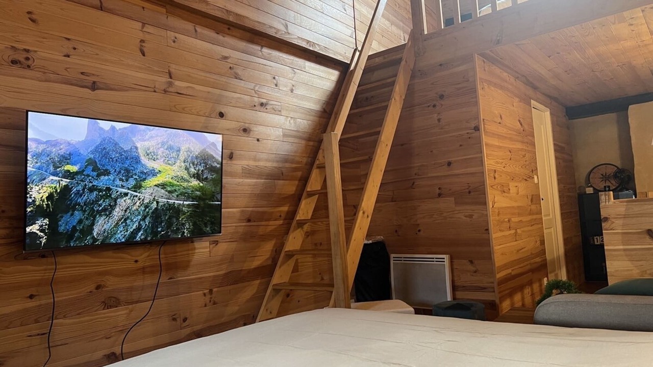 Photo of Bedroom in Saint-Pardoux-la-Riviere