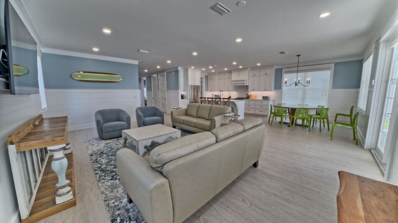 Photo of Livingroom in Bid-a-wee Beach