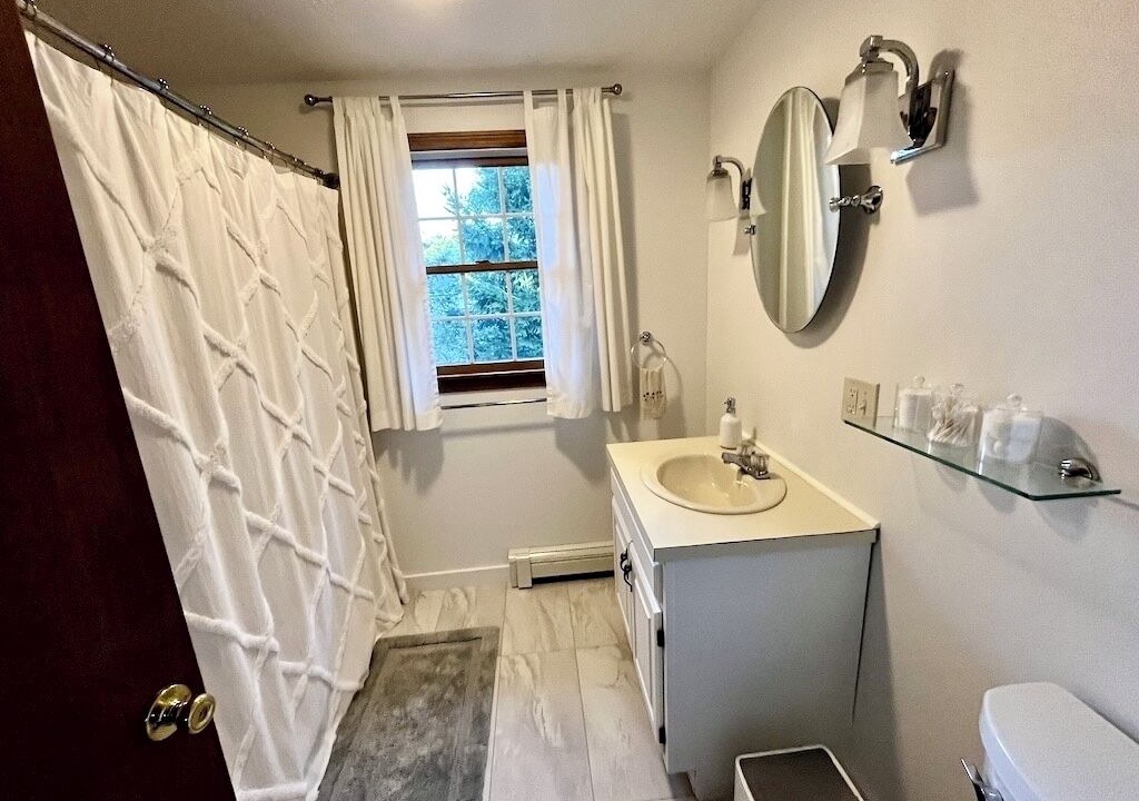 Photo of Bathroom in Lagoon Heights