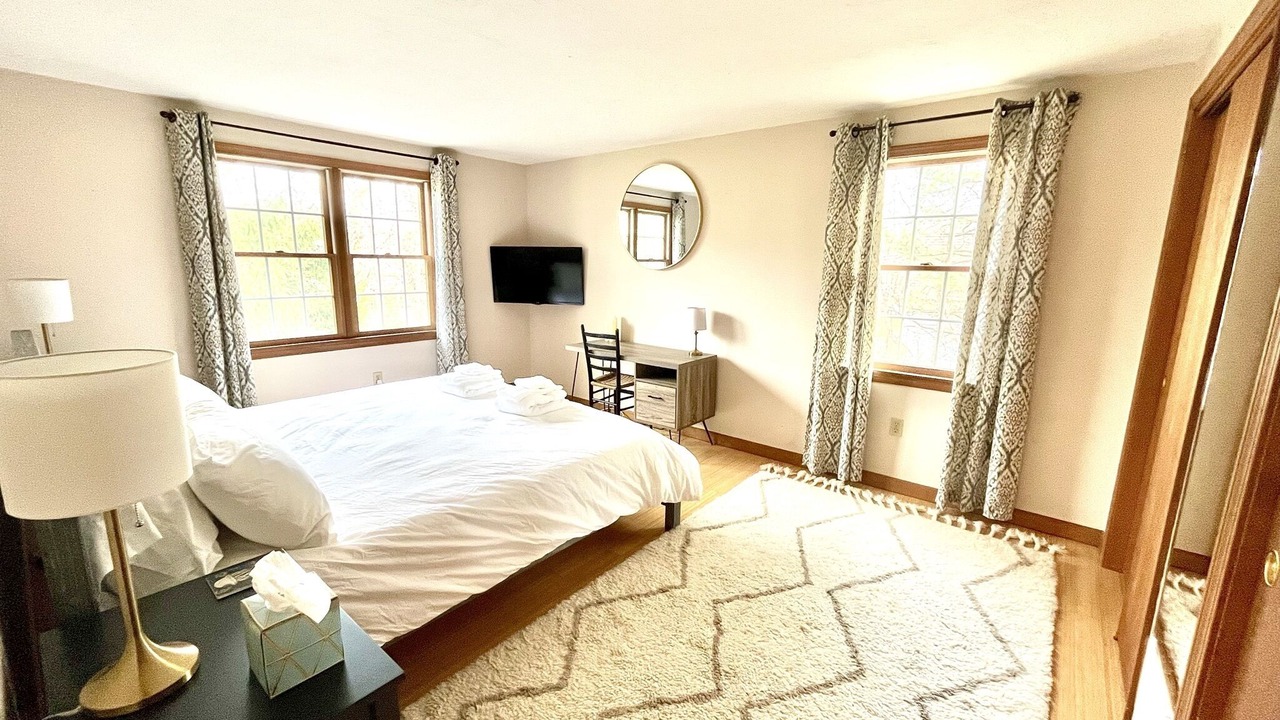 Photo of Bedroom in Lagoon Heights