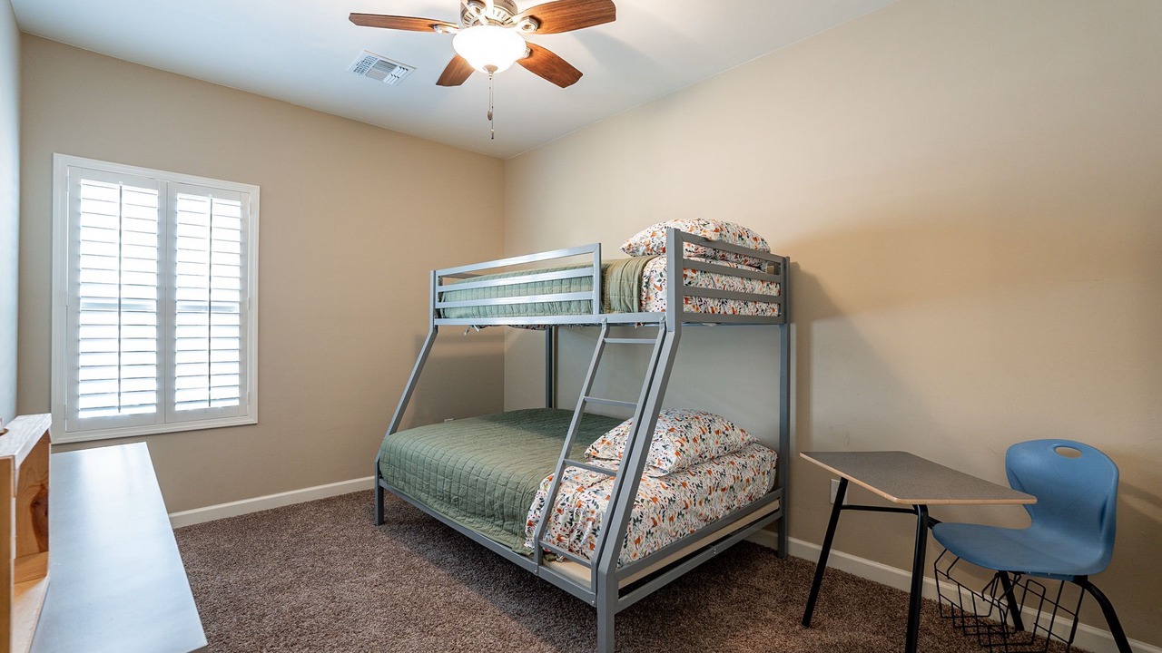 Photo of Bedroom in Corona de Tucson