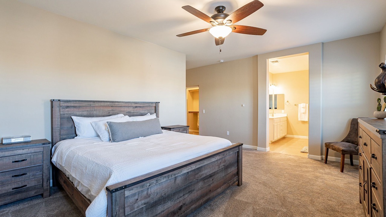 Photo of Bedroom in Corona de Tucson