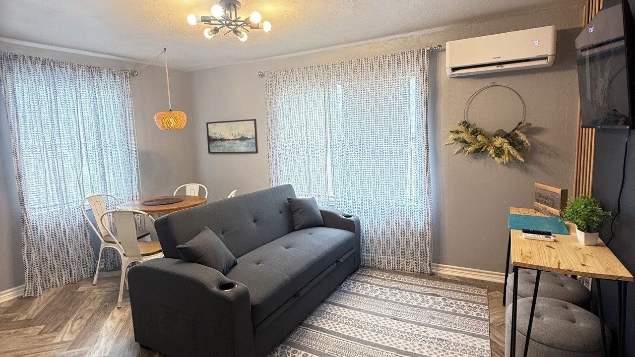 Photo of Livingroom in Kingsville