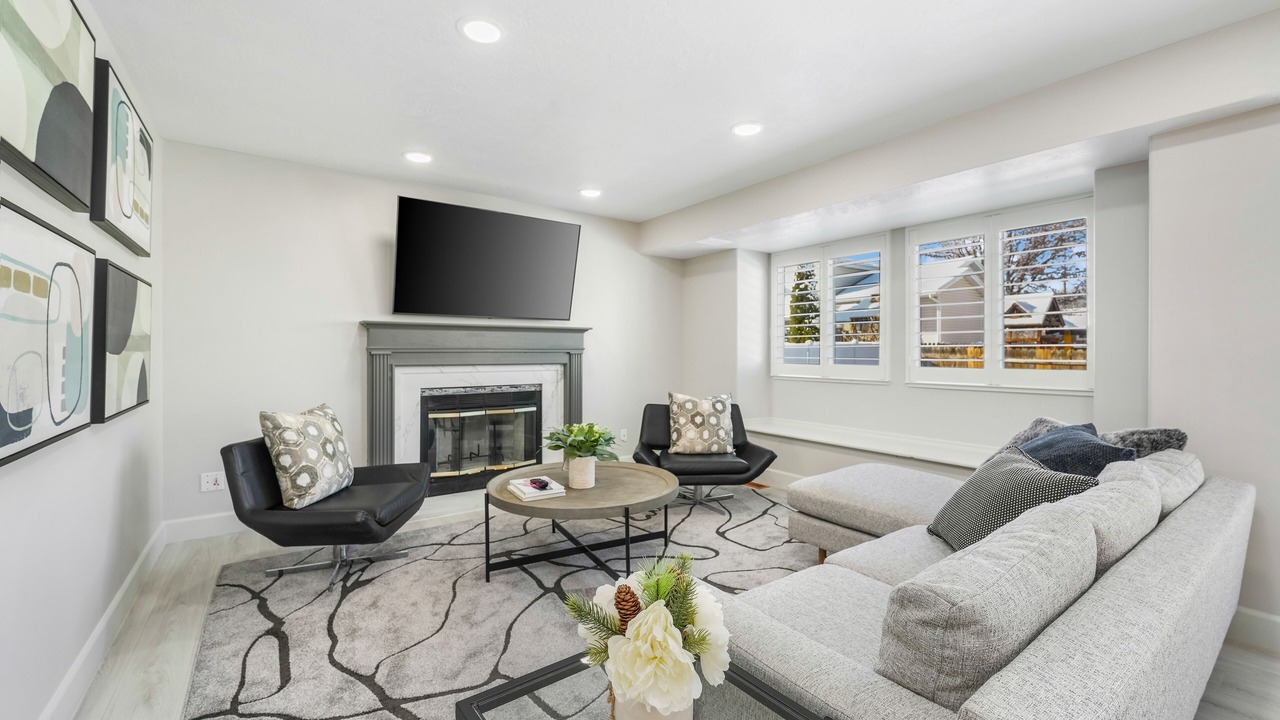 Photo of Livingroom in Taylorsville