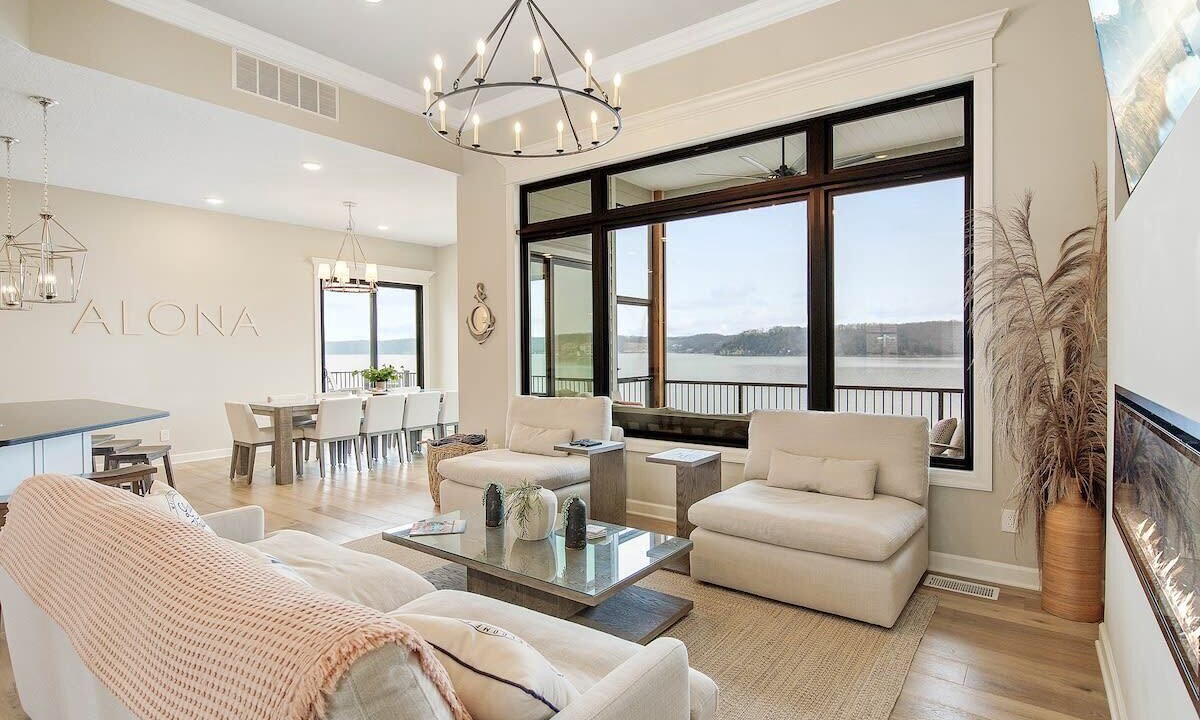 Photo of Livingroom in Osage Beach
