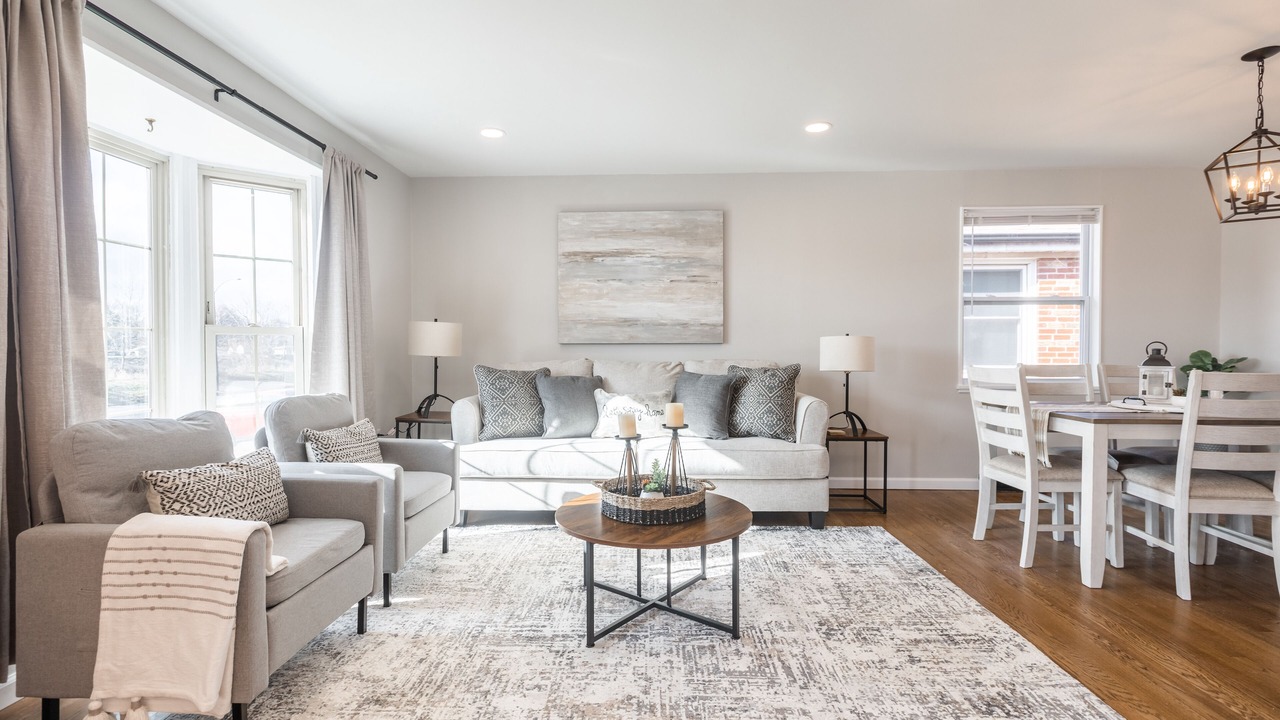 Photo of Livingroom in St. Louis