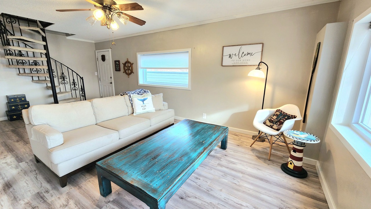 Photo of Livingroom in Grove