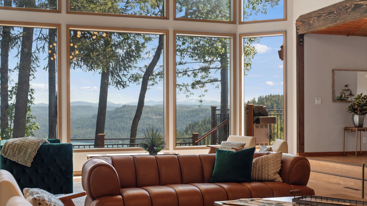 Photo of Livingroom in Nevada City