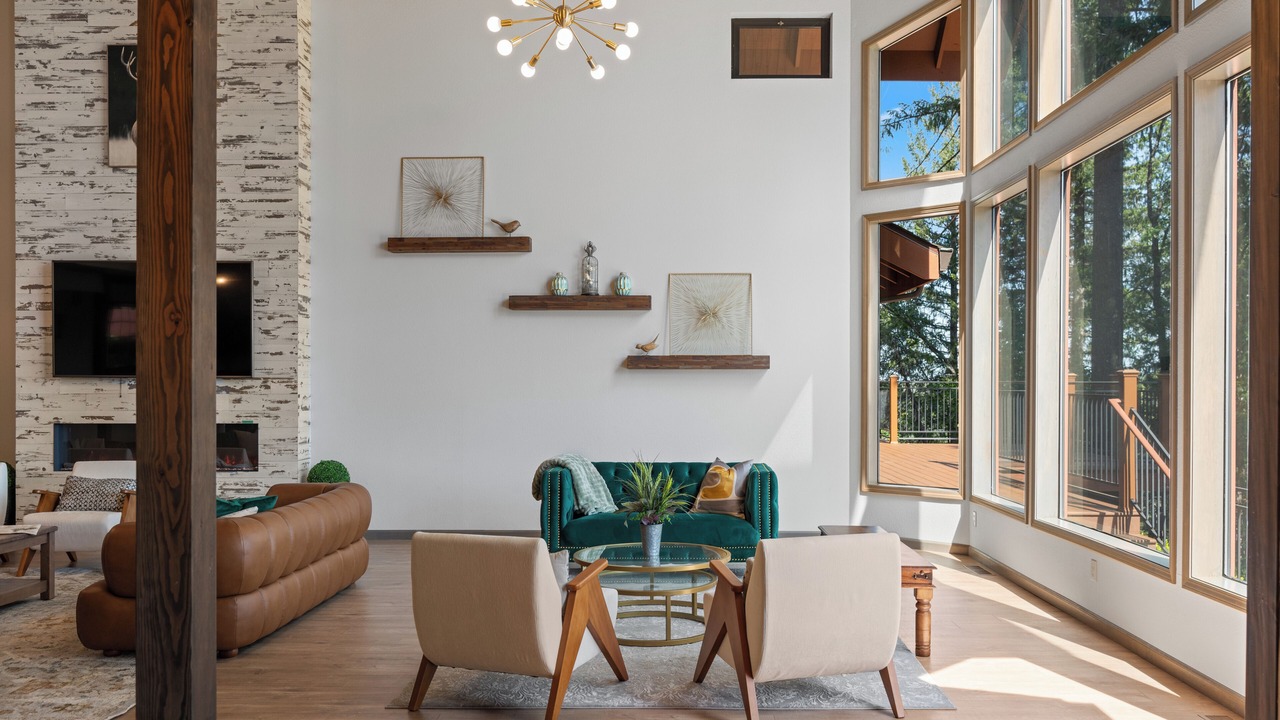 Photo of Livingroom in Nevada City